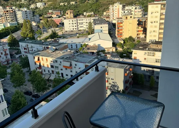 Centre Lions Gate 6 Avlonya