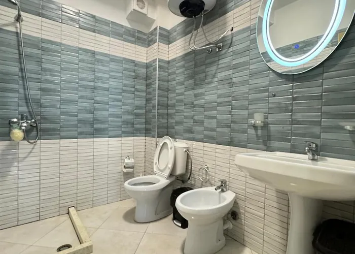 Centre Lions Gate 6 Apartment *